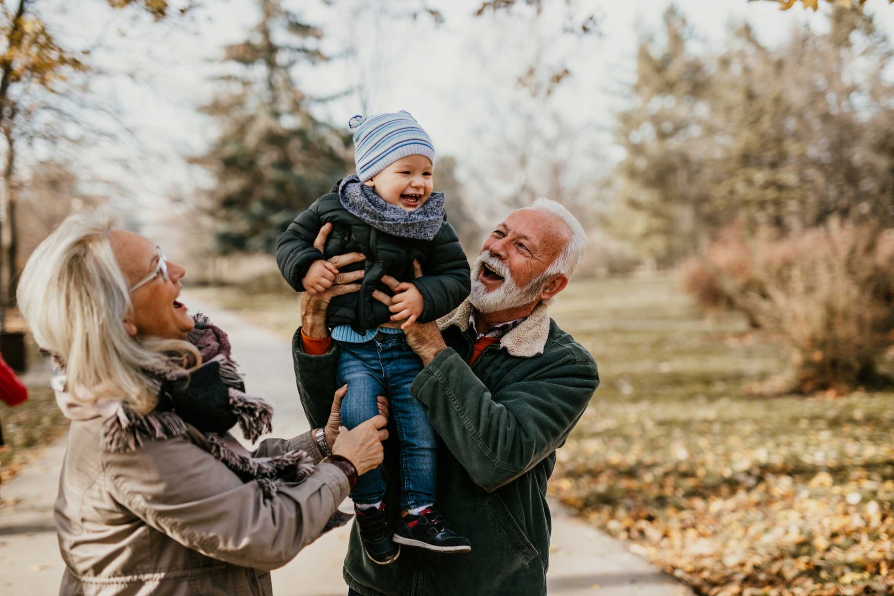 Idée cadeau grands-parents : des attentions touchantes pour Noël