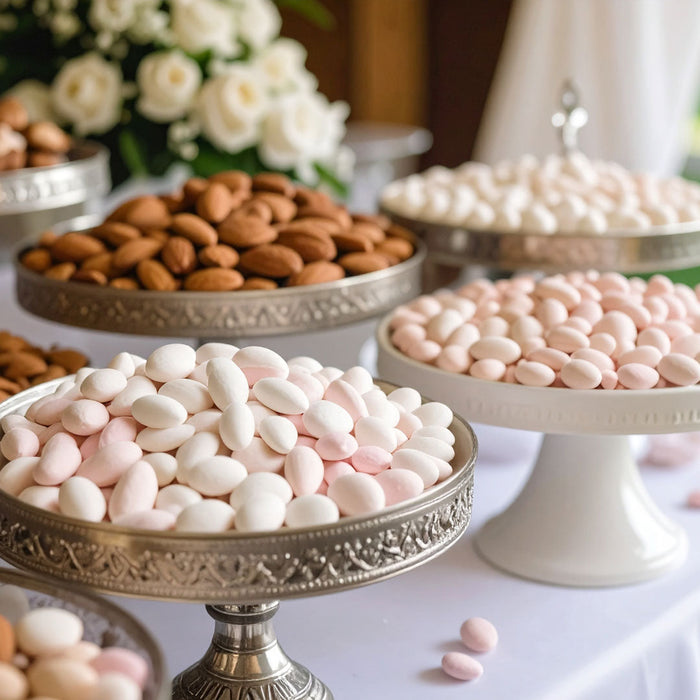 Table avec grande coupes remplies de dragées