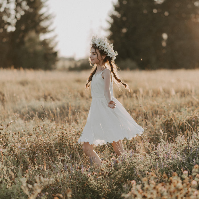 Robe baptême fille : le guide ultime pour un moment inoubliable