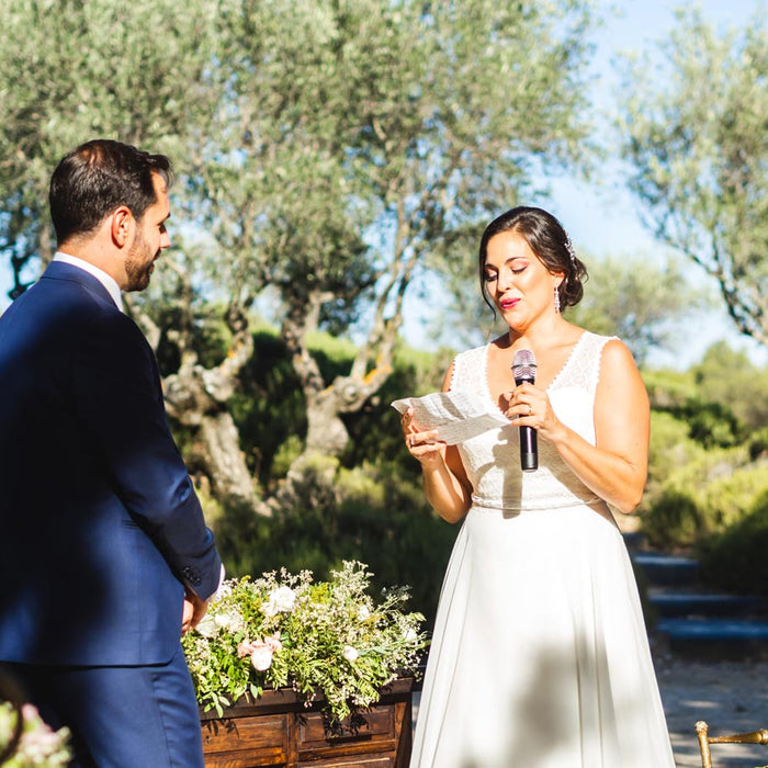 Beaux textes pour un mariage civil : inspiration, émotions et idées modernes