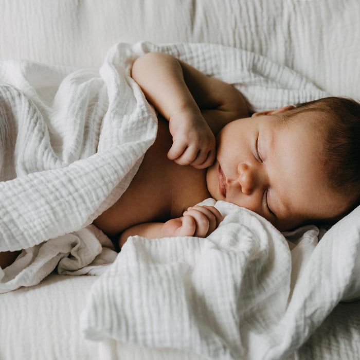 Texte félicitations naissance garçon : idées tendres et originales pour vos cartes