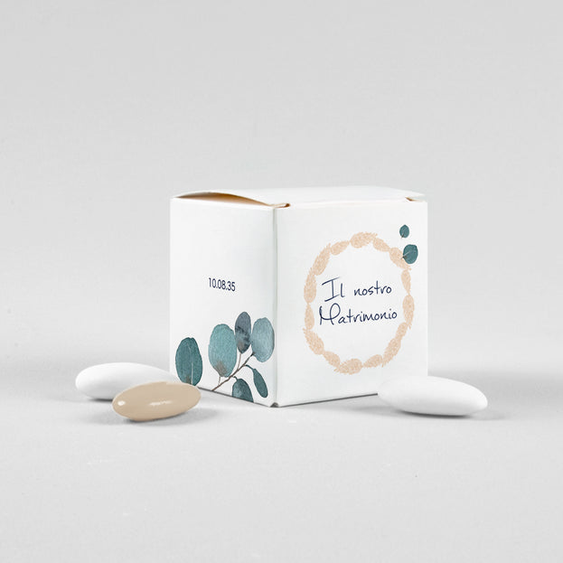 Corona eucalipto e fiori secchi