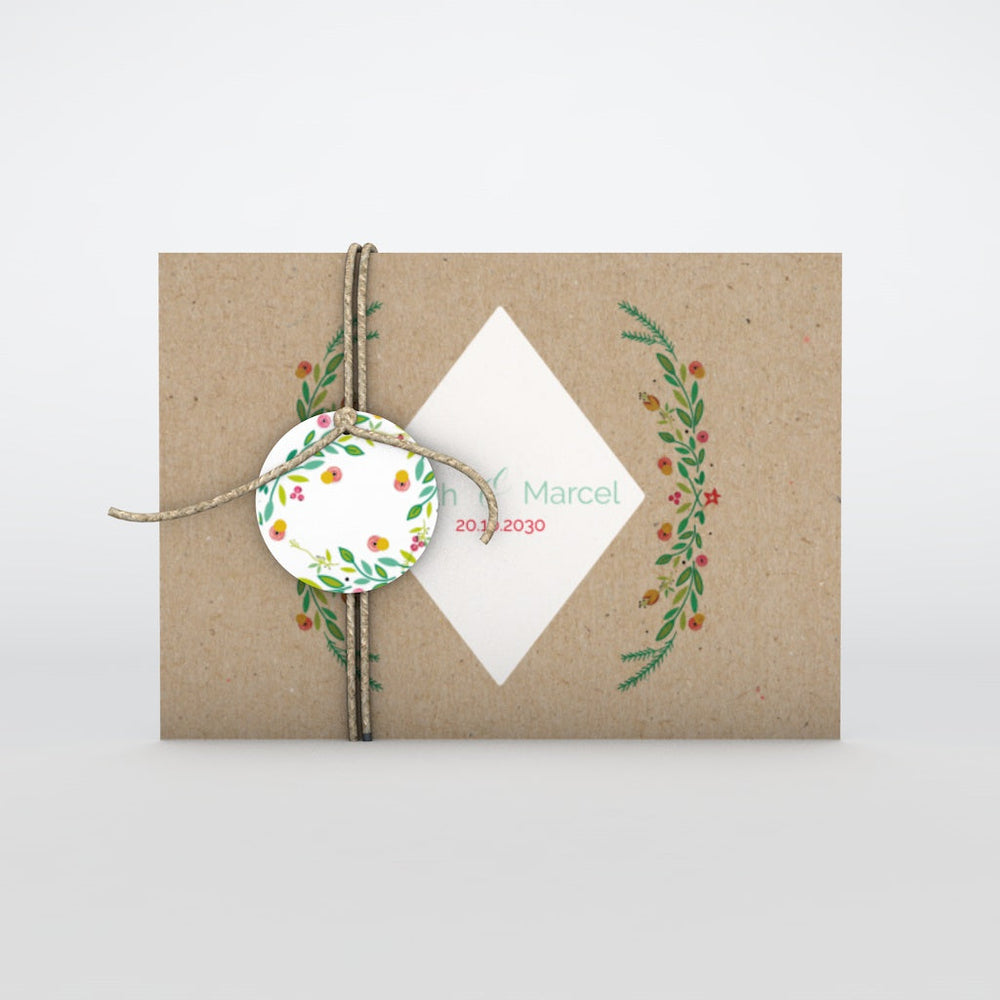 Blüten auf Kraftpapier