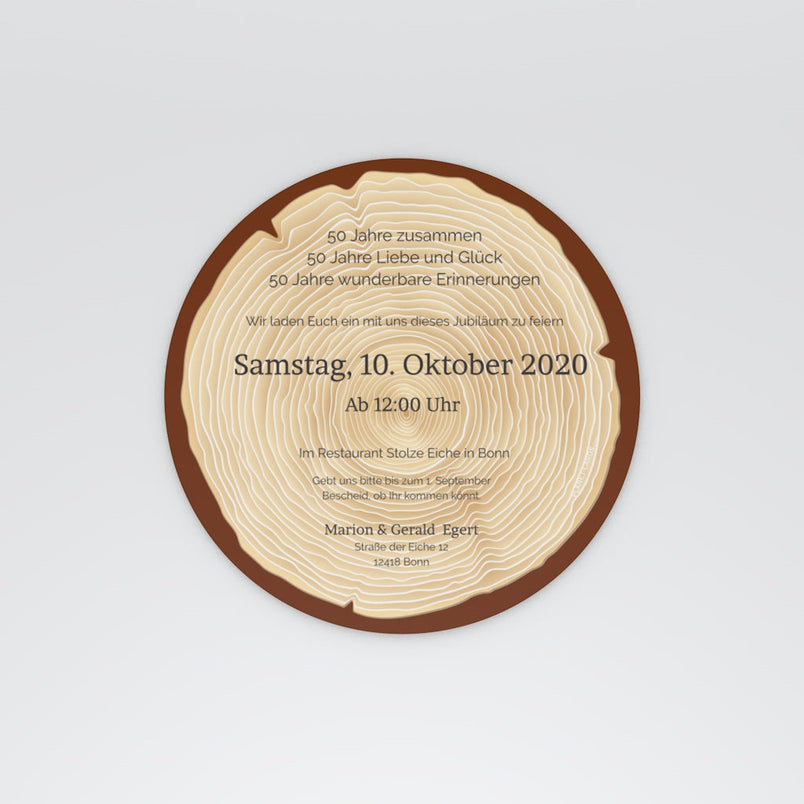 Graviertes Holz