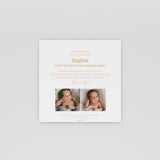 Kleine Tauben und Zweige Mädchen