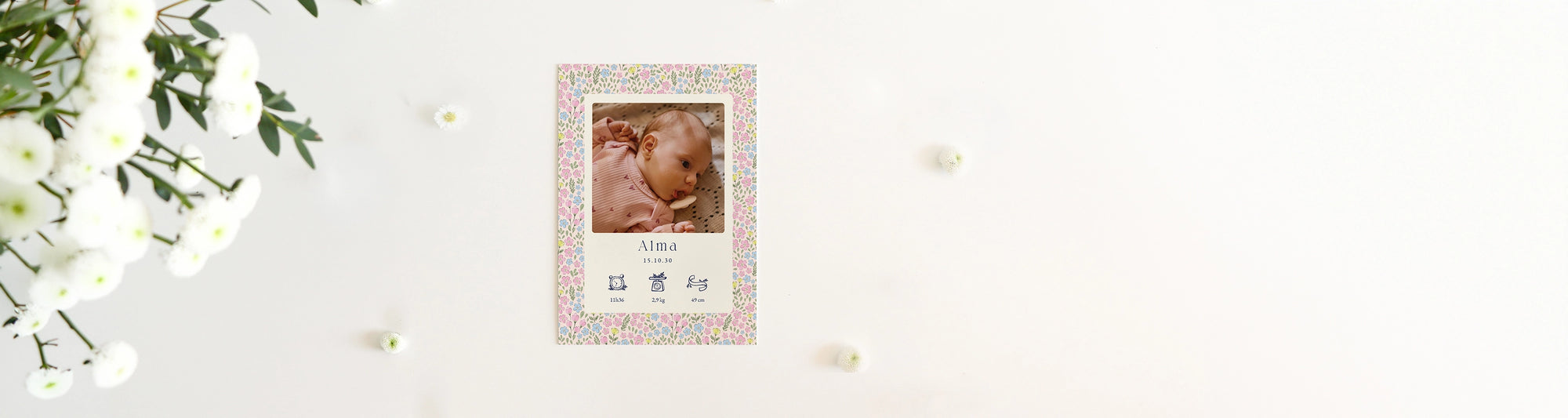 Faire-part de naissance fille liberty personnalisable avec une photo et pictos